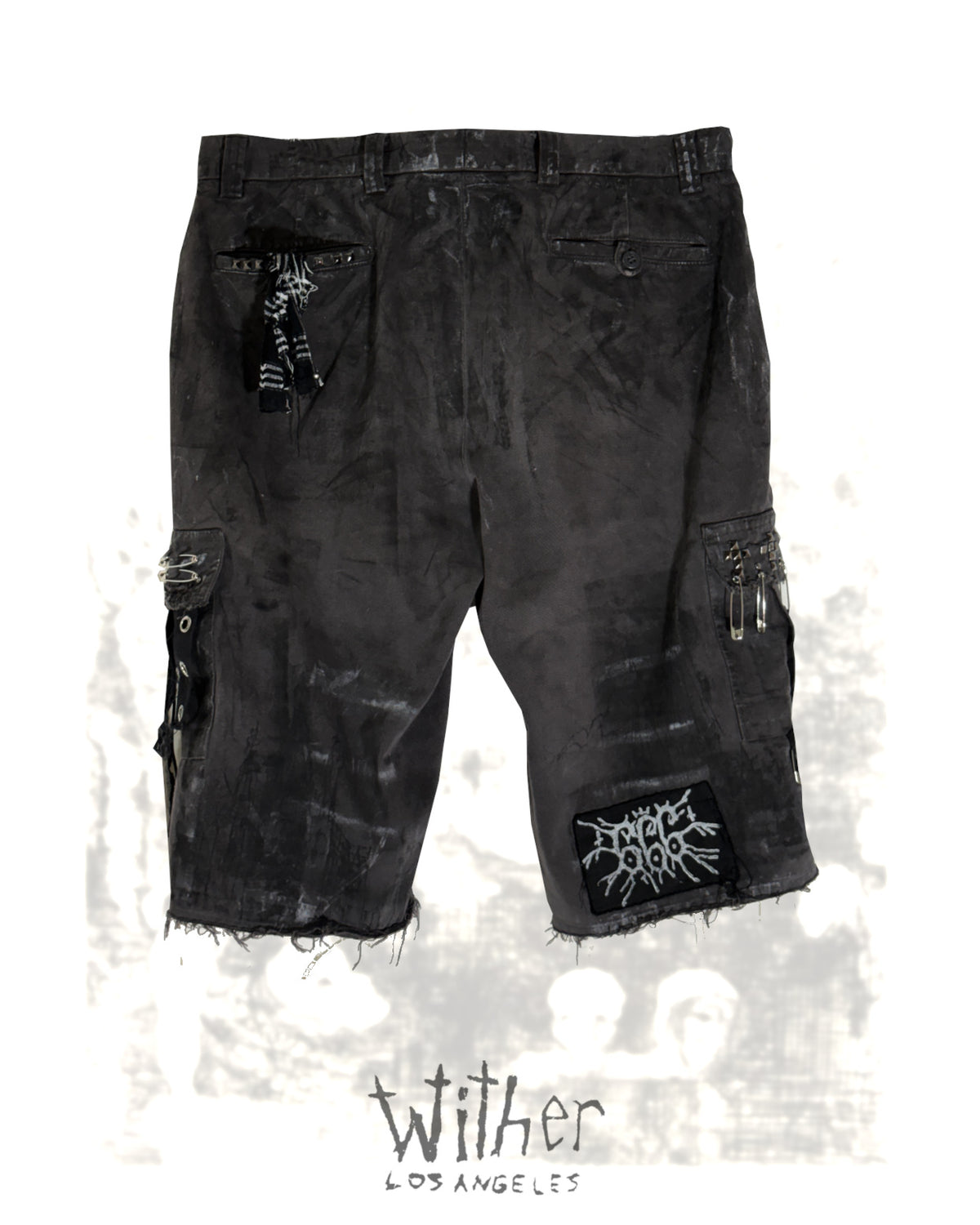 [Wither] Angel Crest Cargo Shorts (34")